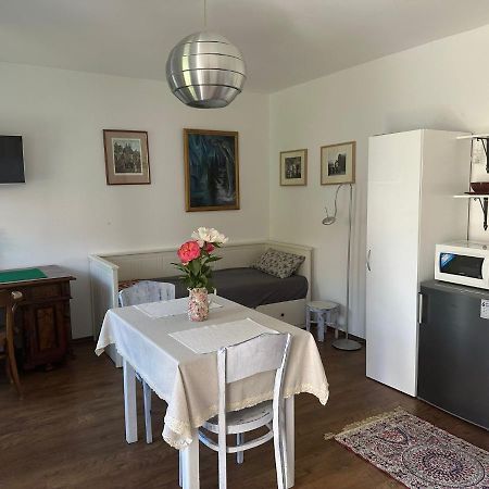 Apartman U Jezirka Velke Prilepy Exterior foto
